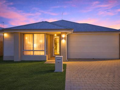 4 Killarney Loop, Gosnells WA 6110