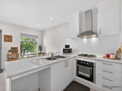 7 Yarran Street, Armadale WA 6112
