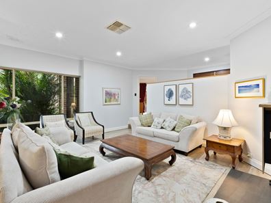 226 Dampier Avenue, Kallaroo WA 6025