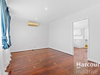 9 Templeton Crescent, Girrawheen WA 6064
