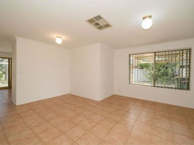 7 Port Royal Drive, Safety Bay WA 6169