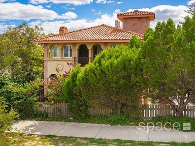 1B Gadsdon Street, Cottesloe WA 6011