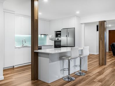 16 Spinnaker Crest, Ballajura WA 6066
