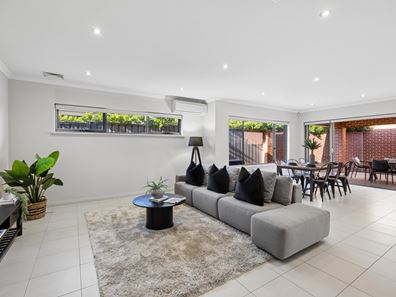 52A Palmerston Street, St James WA 6102