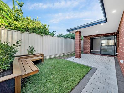 49 Field St, Morley WA 6062
