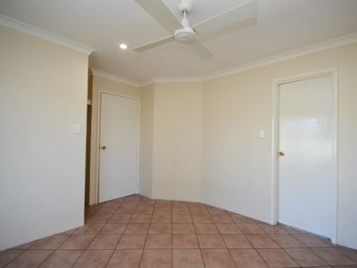 3 Tamarisk Drive, Halls Head WA 6210
