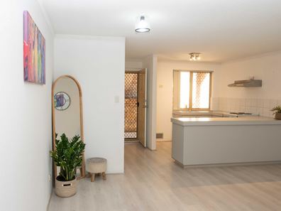 9/2 Mitchell Street, Bentley WA 6102