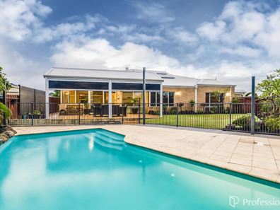 7 Devlin Grove, Landsdale WA 6065