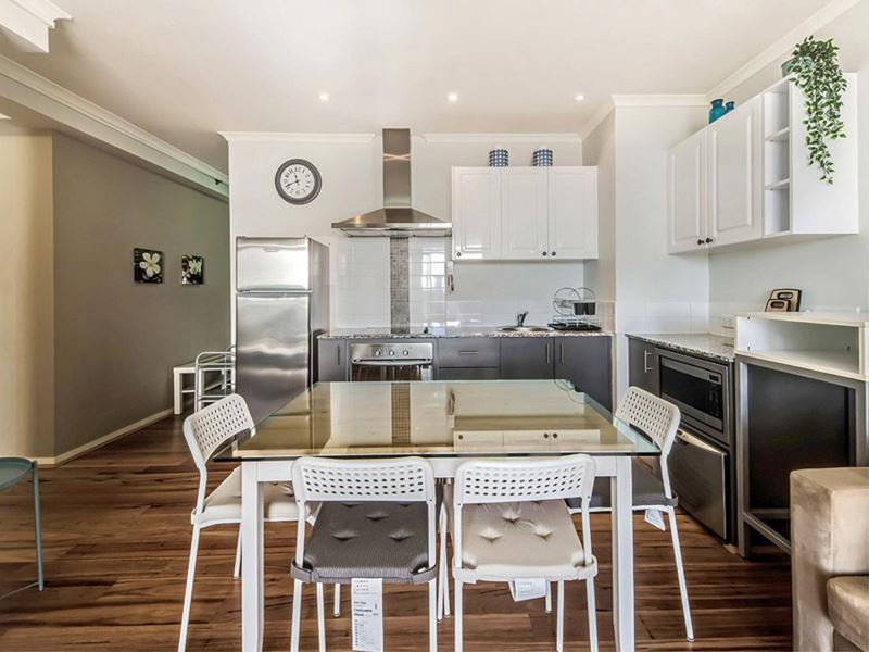 42/996 Hay Street, Perth