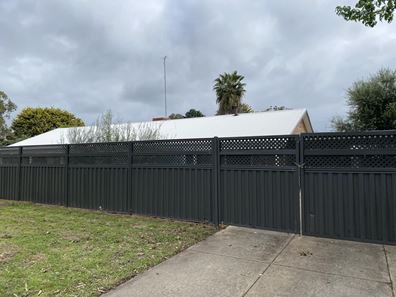 1 Clifton Crescent, Pinjarra WA 6208