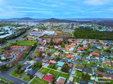 10 Lorenzo Way, Orana WA 6330
