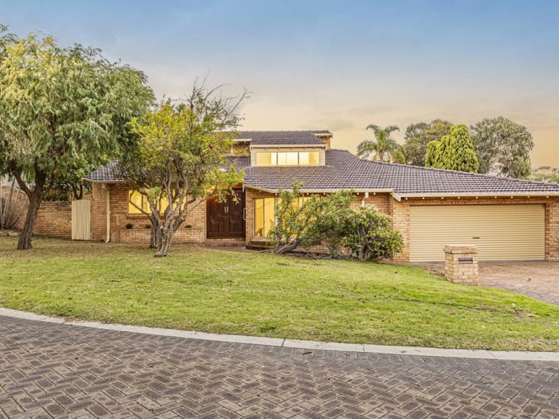 17 Hibiscus Court, Churchlands