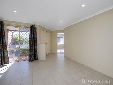 110 Berkley Road, Marangaroo WA 6064