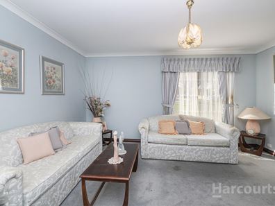 7a Gould Place, Marangaroo WA 6064