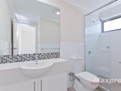1/5 Oakland Avenue, Cloverdale WA 6105