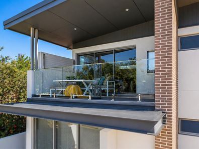 4/10 Kenwick Way, Balga WA 6061