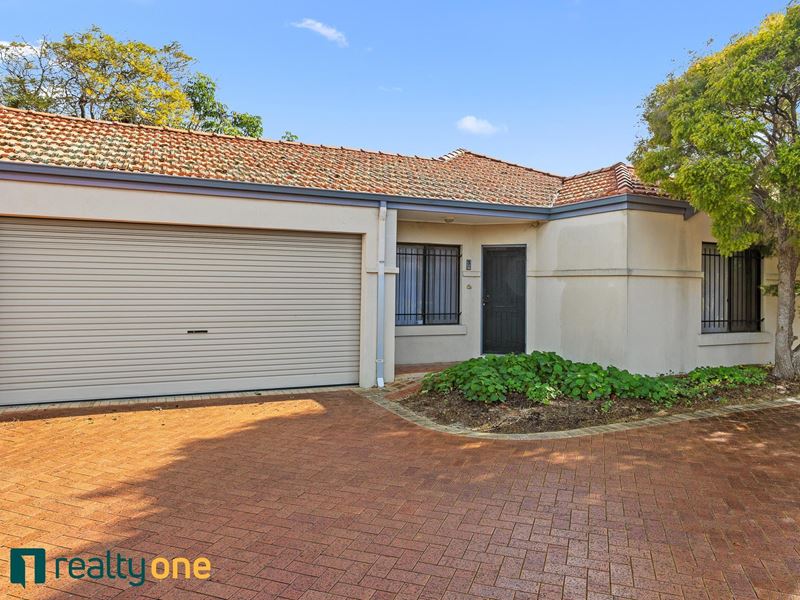 3/3 Kitchener Rd, Melville WA 6156