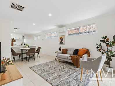 3 Magnet Close, Lake Coogee WA 6166