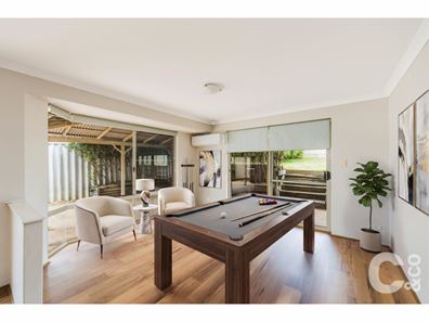10 Karlak Close, Leda WA 6170
