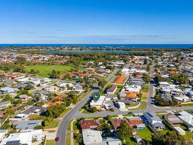 8/18 Thorpe Street, Rockingham WA 6168