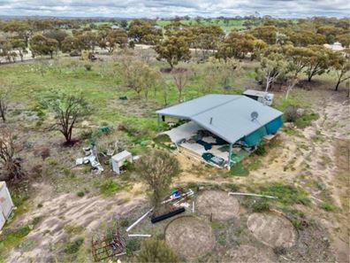 48 Bourke Street, Meckering WA 6405