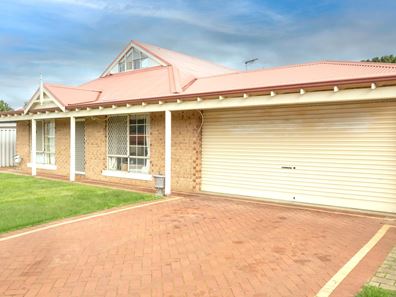 6 Graydon Grove, Leda WA 6170