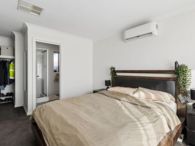 8 Tickner Parade, Ellenbrook WA 6069