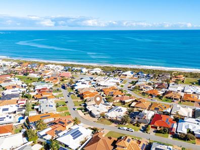 14 Leveque Loop, San Remo WA 6210