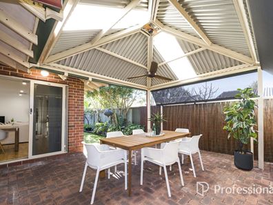 27 Cyril Street, Bassendean WA 6054