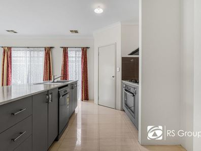 31 Bellas Circuit, Piara Waters WA 6112