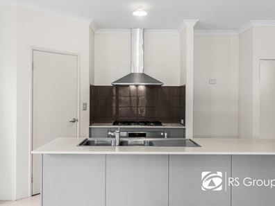 31 Bellas Circuit, Piara Waters WA 6112