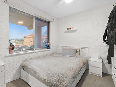 8/83 Phoenix Road, Spearwood WA 6163