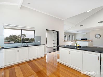 77A Hale Road, Wembley Downs WA 6019