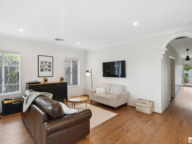 24 Covenham Crescent, Aveley WA 6069