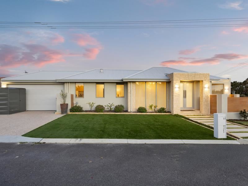 11 Hicks Way, Hillarys WA 6025