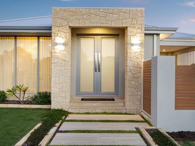 11 Hicks Way, Hillarys WA 6025