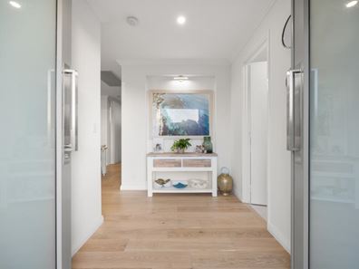11 Hicks Way, Hillarys WA 6025
