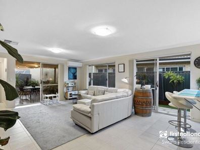 135 Wistful Parade, Aveley WA 6069