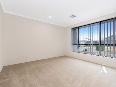 11 Dudbrook Way, Dudley Park WA 6210