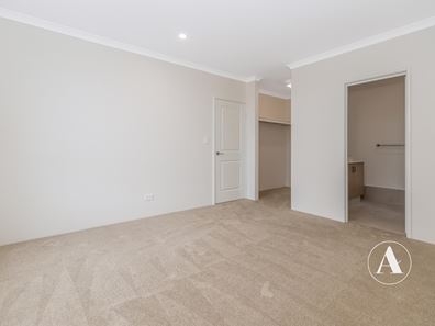 11 Dudbrook Way, Dudley Park WA 6210