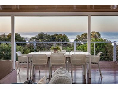 10 Otranto Close, Eagle Bay WA 6281
