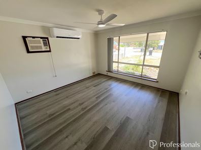 76B Spring Road, Thornlie WA 6108