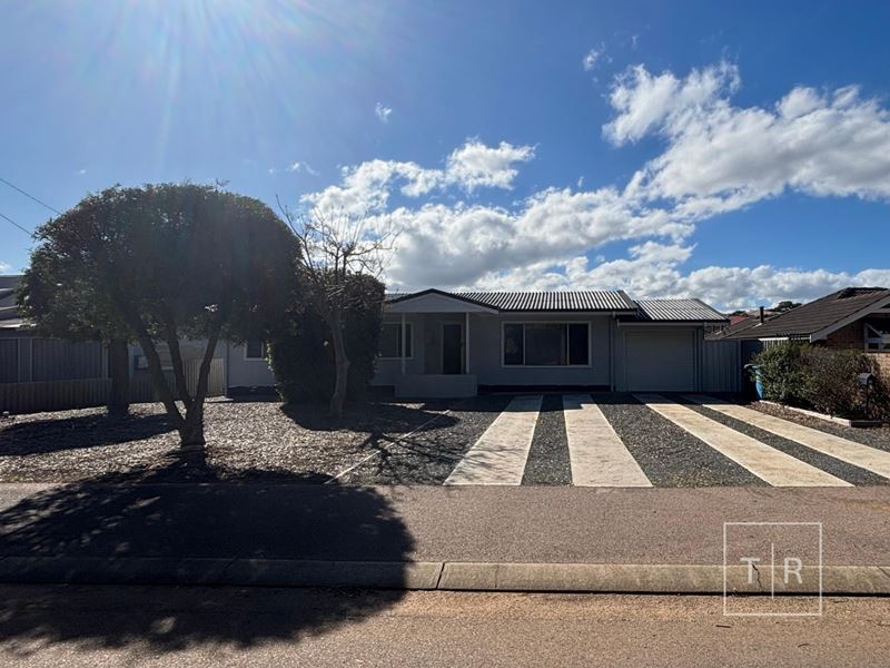 11 Gull Street, Esperance WA 6450