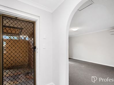 12 Gunn Court, Thornlie WA 6108
