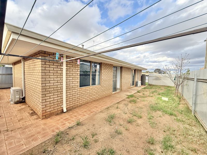 4/35 Sylvester Street, Coolgardie