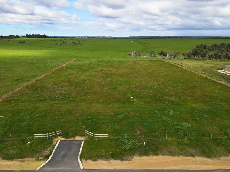 67 Minotaur Loop, Drome WA 6330