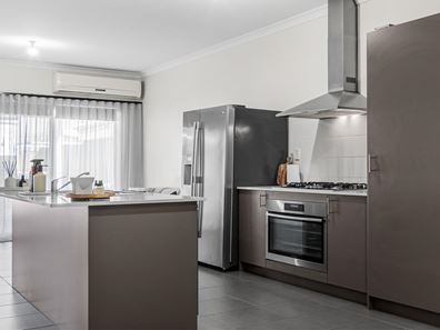 261 Millhouse Road, Aveley WA 6069