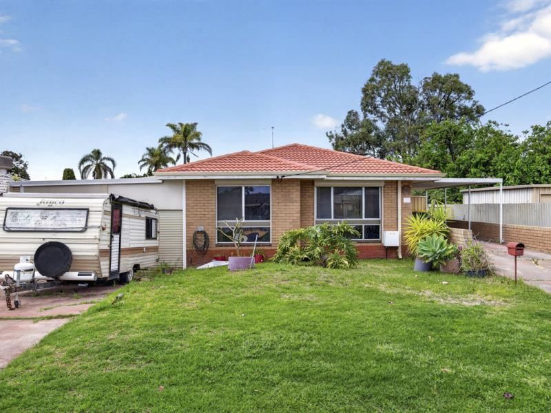 4 Palamuna Court, Hillman WA 6168