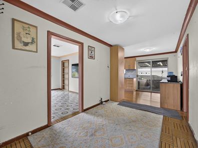 4 Palamuna Court, Hillman WA 6168