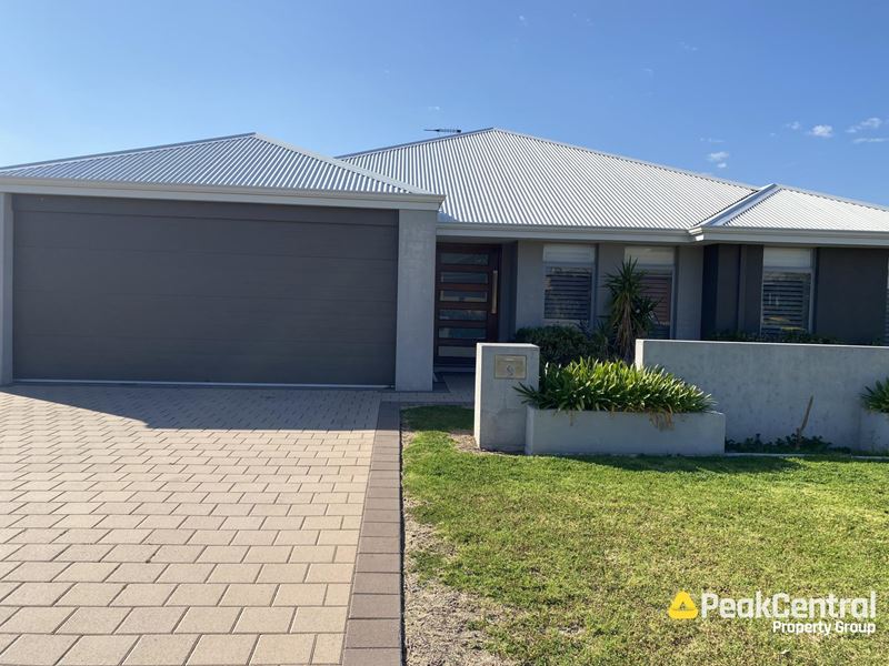 9 Splendens Turn, Halls Head WA 6210